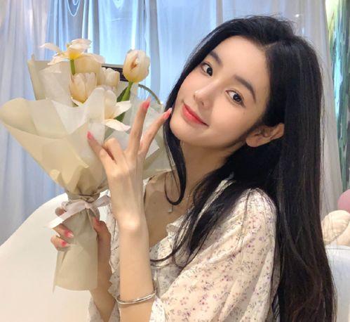 娱乐吃瓜酱18岁